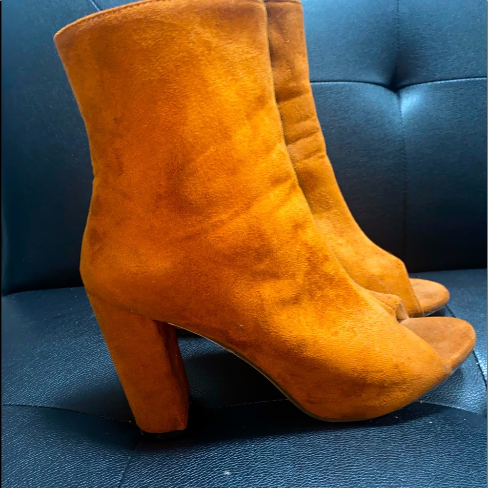 Brown chunky open toe heel